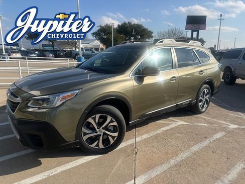 Used 2022 Subaru Outback Limited image 1