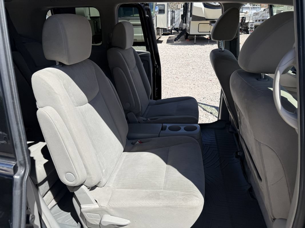Used 2015 Nissan Quest SV FWD image 25