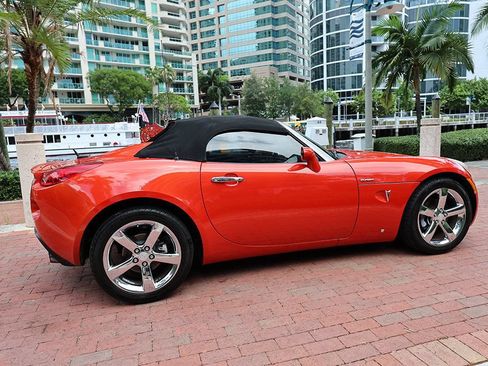 Used 2008 Pontiac Solstice GXP w/ Premium Package RWD image 7
