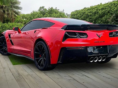 Used 2019 Chevrolet Corvette Grand Sport RWD image 10