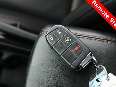 Used 2022 Jeep Compass Limited image 3