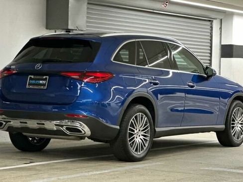 Used 2025 Mercedes-Benz GLC 300 GLC 300 image 4