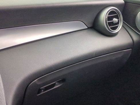 Used 2020 Mercedes-Benz GLC 300 4MATIC image 23