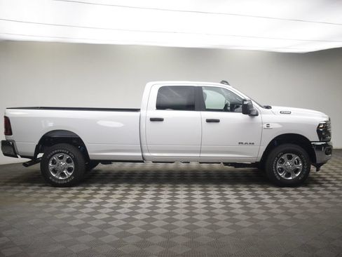New 2026 RAM 2500 Big Horn AWD/4WD image 3