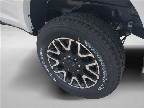 New 2026 RAM 2500 Limited AWD/4WD image 10