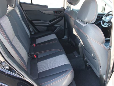 Used 2019 Subaru Crosstrek 2.0i Premium image 16