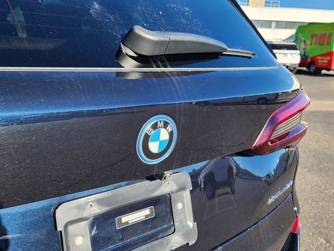 Used 2022 BMW X5 xDrive45e w/ M Sport Package image 18