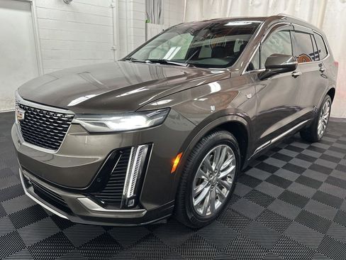 Used 2020 Cadillac XT6 Premium Luxury AWD/4WD image 3