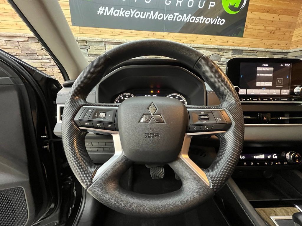Used 2022 Mitsubishi Outlander ES AWD/4WD image 34