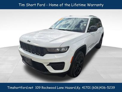 Used 2025 Jeep Grand Cherokee Altitude