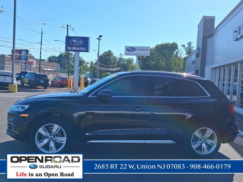 Used 2019 Audi Q5 2.0T Premium Plus w/ Premium Plus Package AWD/4WD image 7