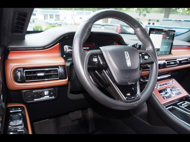 Used 2022 Lincoln Aviator Reserve w/ Elements Package Plus RWD image 22