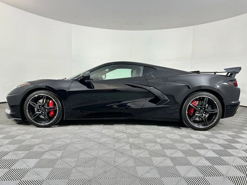 Used 2020 Chevrolet Corvette Stingray Premium Cpe w/ 3LT Preferred Equipment Group image 19