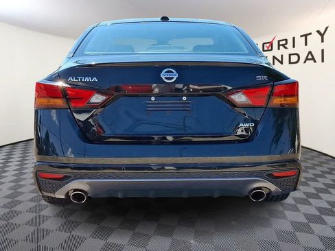 Used 2021 Nissan Altima 2.5 SR AWD/4WD image 5