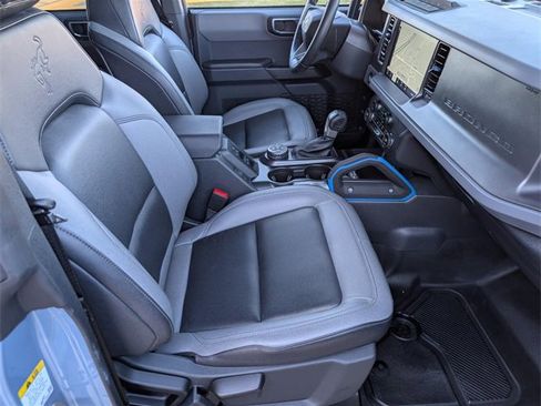 Used 2024 Ford Bronco Black Diamond image 34