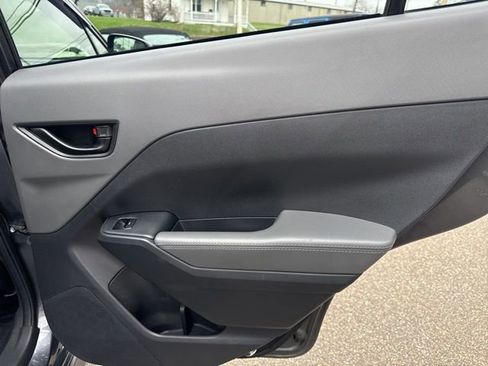 Used 2024 Subaru Crosstrek 2.0i Premium image 25