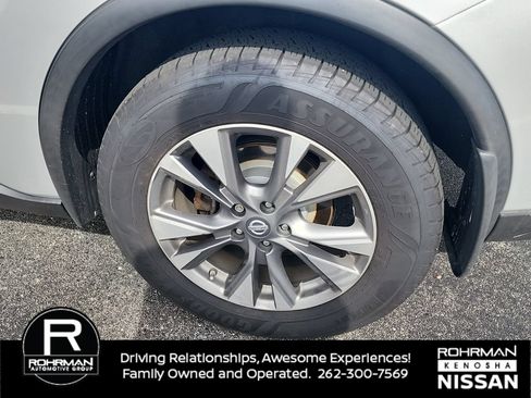 Used 2017 Nissan Murano S AWD/4WD image 7