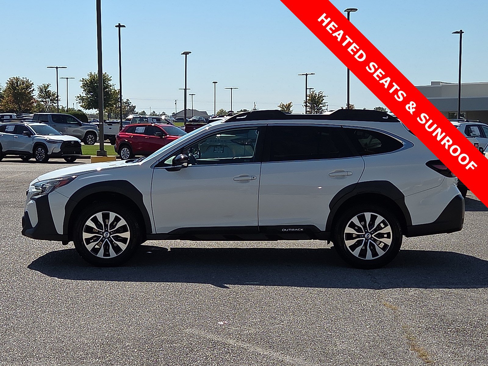Used 2023 Subaru Outback Limited AWD/4WD image 3