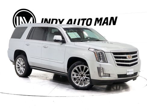 Used 2018 Cadillac Escalade Premium Luxury image 2