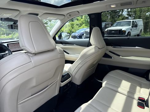 Used 2023 INFINITI QX60 Sensory w/ Vision Package AWD/4WD image 25