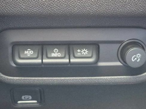 Used 2022 GMC Terrain AT4 w/ Infotainment Package II AWD/4WD image 88