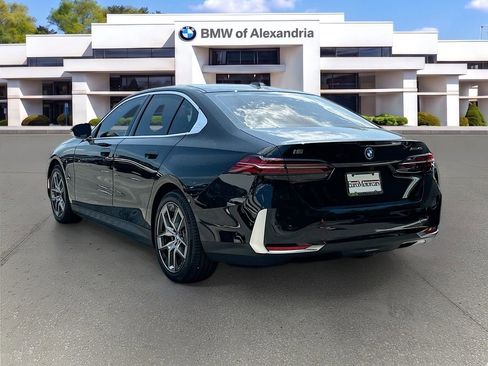 Used 2026 BMW i5 eDrive40 AWD/4WD image 5