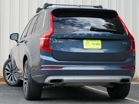 Used 2021 Volvo XC90 T5 Momentum w/ Advanced Package AWD/4WD image 6