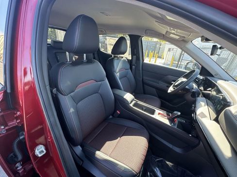 New 2026 Nissan Kicks SR w/ Cold Weather Package image 23