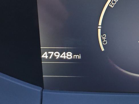 Used 2024 Toyota Prius XLE image 14