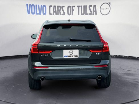 Used 2019 Volvo XC60 T5 Momentum w/ Multimedia Package AWD/4WD image 4