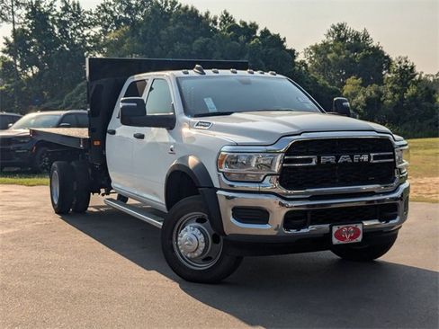 New 2024 RAM 5500 Tradesman w/ Chrome Appearance Group image 2