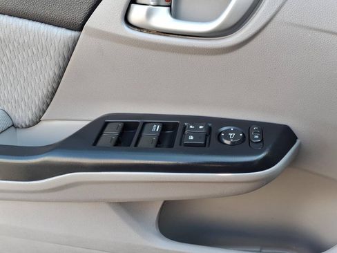 Used 2014 Honda Civic LX image 25