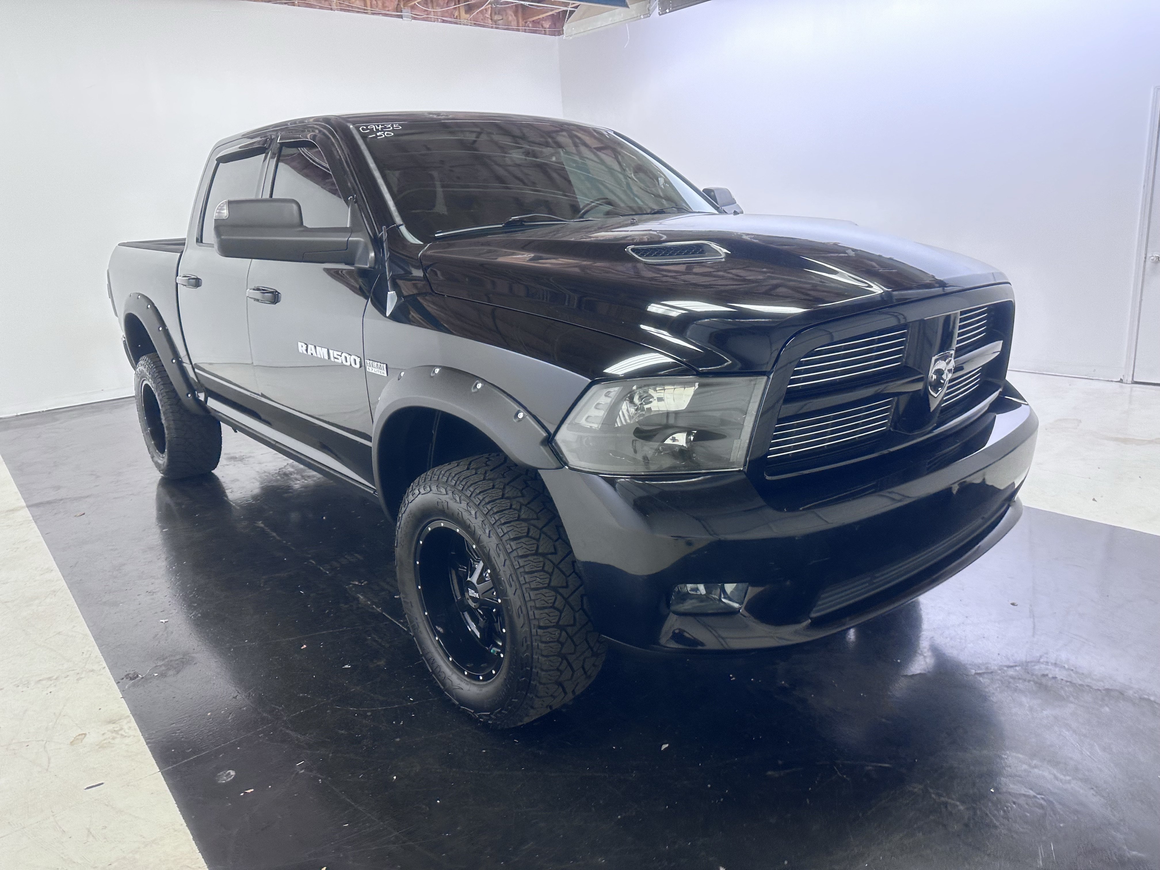 Used 2012 RAM 1500 Sport w/ Sport Premium Group AWD/4WD image 2