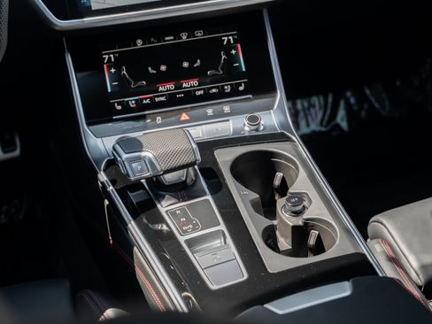Certified 2025 Audi RS 6 performance AWD/4WD image 17