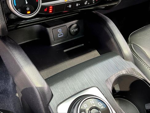 Used 2022 Ford Escape Titanium w/ Class II Trailer Tow Package image 34