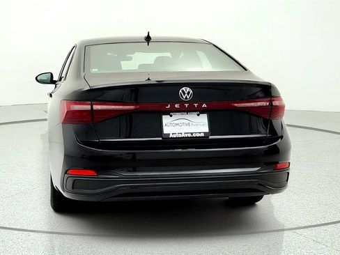Used 2025 Volkswagen Jetta Sport FWD image 6