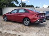 New 2025 Hyundai Elantra SE image 3