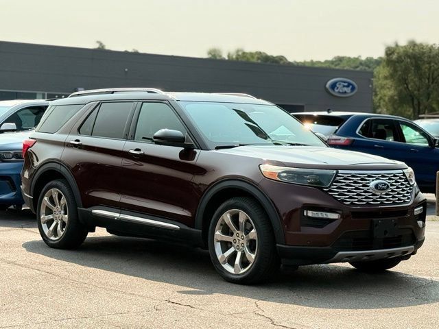 Certified 2020 Ford Explorer Platinum w/ Premium Technology Package AWD/4WD image 33