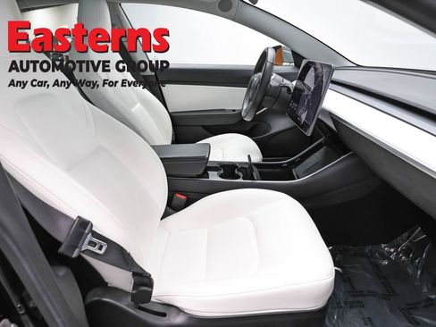 Used 2019 Tesla Model 3 Long Range image 18