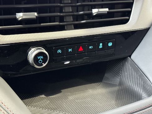 New 2026 Ford Explorer Active image 19