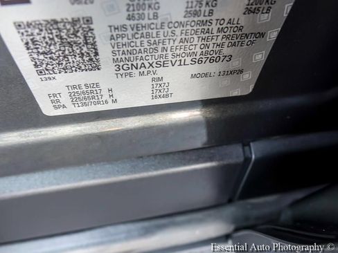 Used 2020 Chevrolet Equinox LS w/ LS Convenience Package AWD/4WD image 28