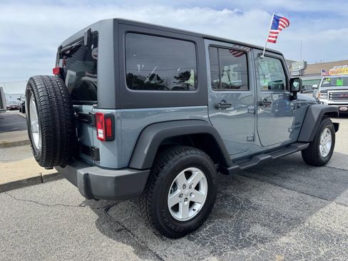 Used 2015 Jeep Wrangler Unlimited Sport w/ Quick Order Package 24S AWD/4WD image 12