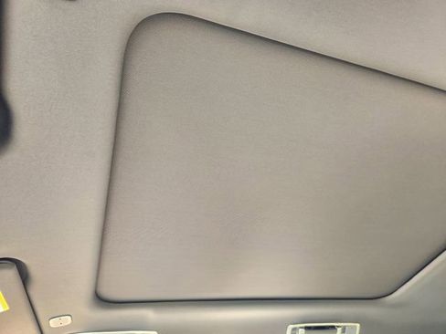 New 2026 Land Rover Range Rover SE AWD/4WD image 18