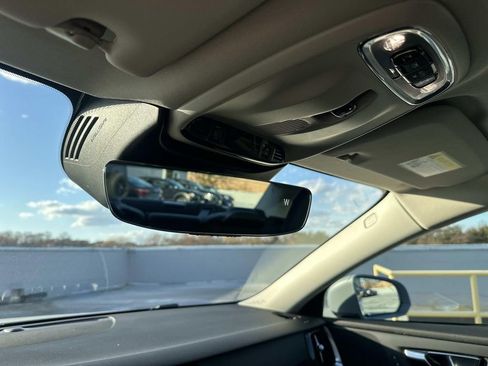 Used 2020 Volvo S60 T6 Momentum image 21