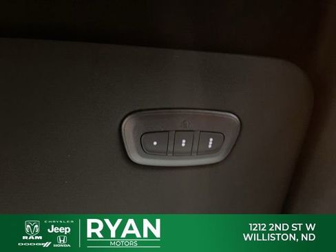 New 2026 RAM 1500 4x4 Crew Cab image 38