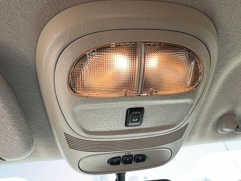 Used 2008 Chevrolet TrailBlazer LT w/ Sun And Sound Package image 29