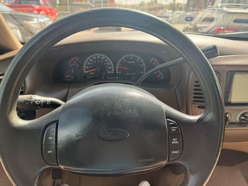 Used 1999 Ford F150 XLT image 16