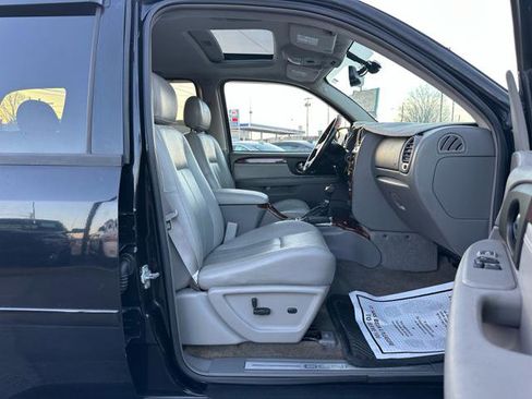 Used 2006 GMC Envoy Denali image 18