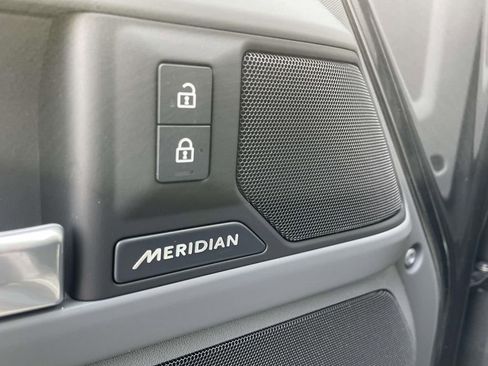 New 2026 Land Rover Defender 110 S AWD/4WD image 34