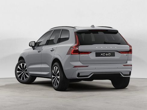 Certified 2024 Volvo XC60 B5 Plus w/ Protection Package Premier AWD/4WD image 5